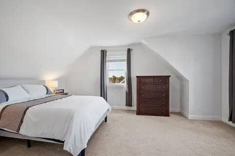 54 Orchard Hill Road Epping NH 03042-1812