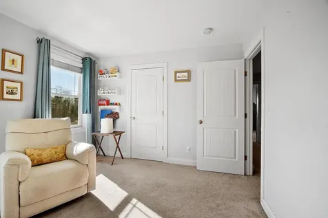 54 Orchard Hill Road Epping NH 03042-1812