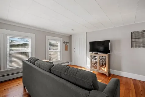21b Portsmouth Avenue Exeter NH 03833
