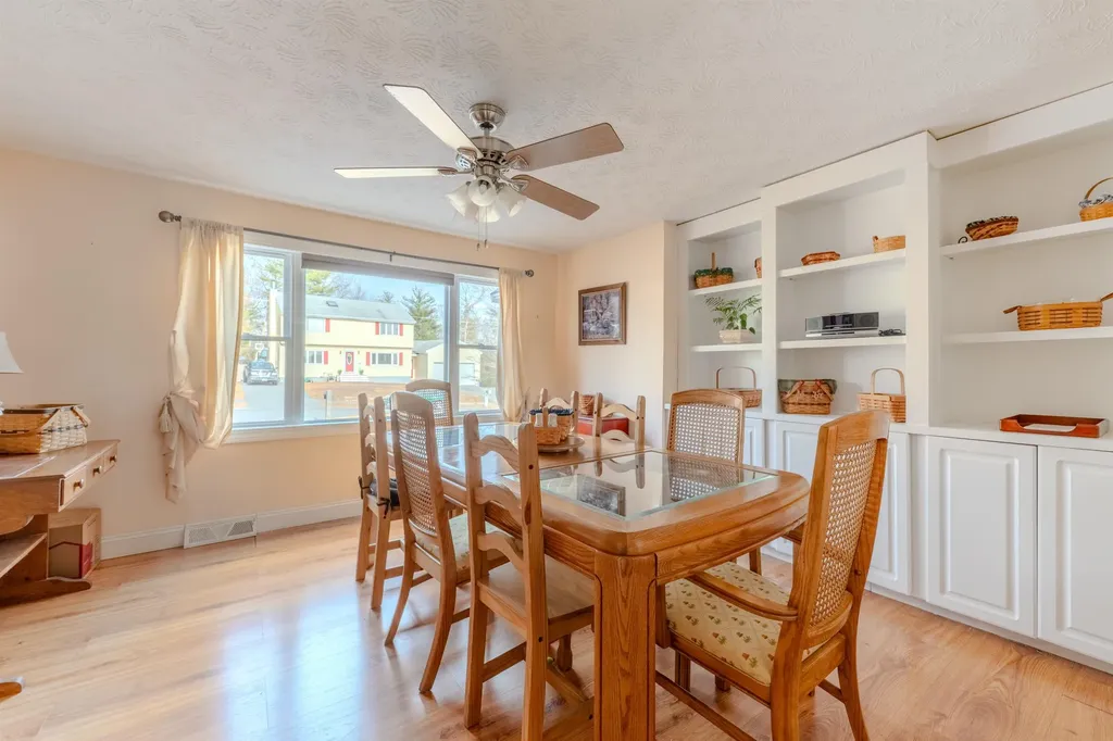 7 Taschereau Boulevard Nashua NH 03062
