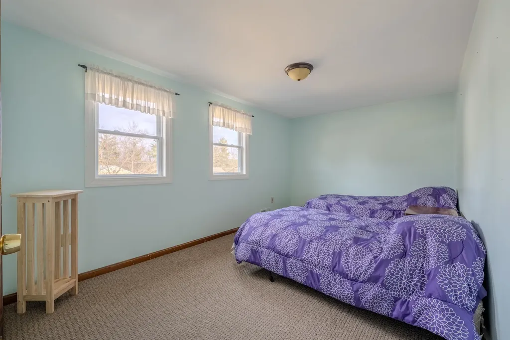7 Taschereau Boulevard Nashua NH 03062