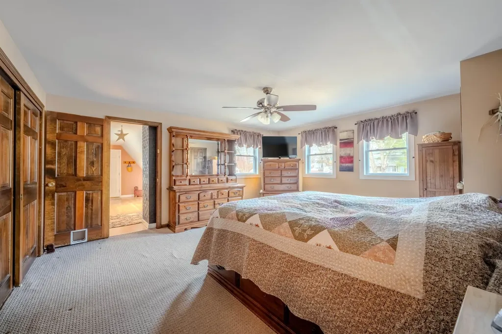 7 Taschereau Boulevard Nashua NH 03062