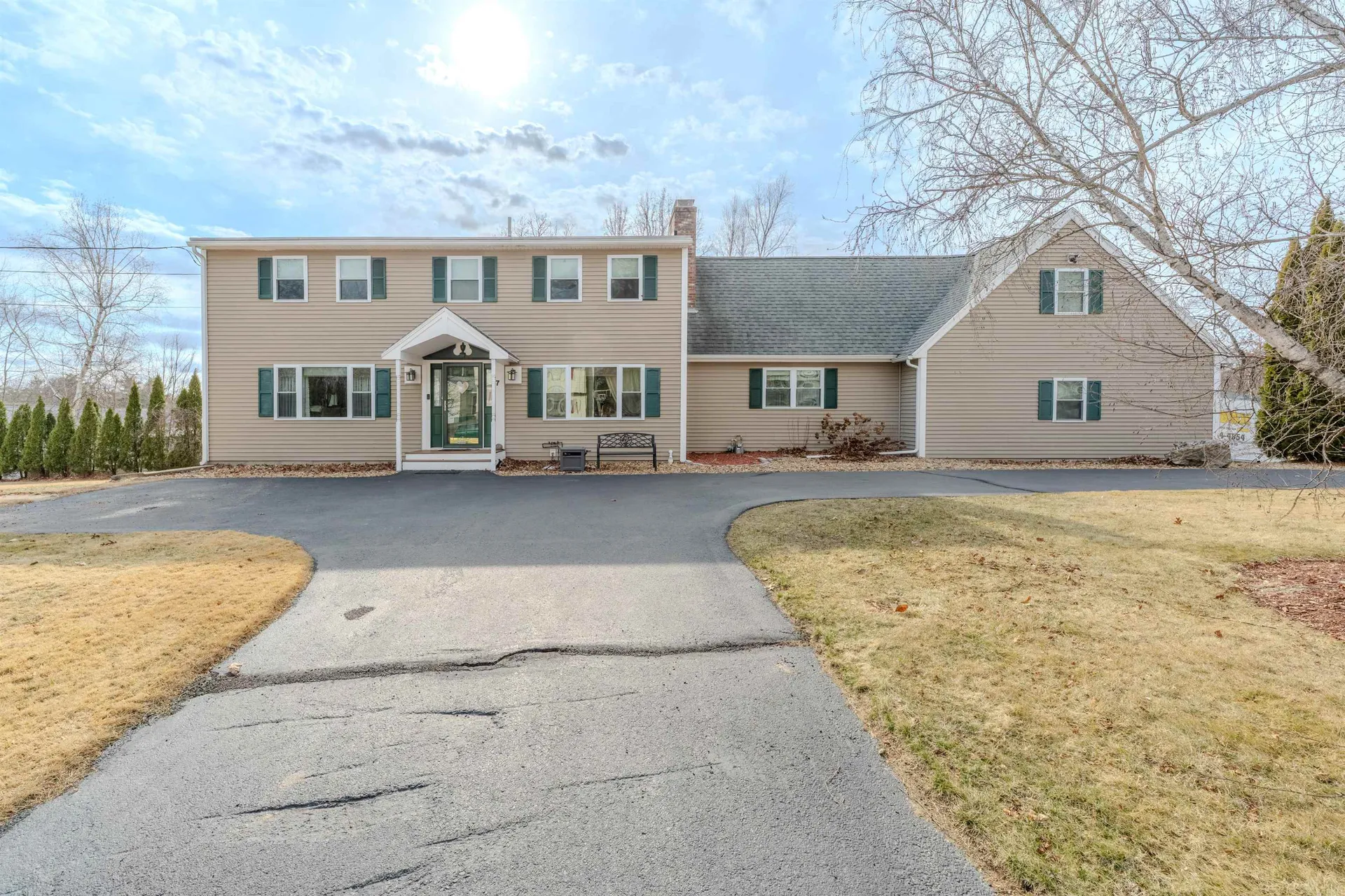 7 Taschereau Boulevard Nashua NH 03062