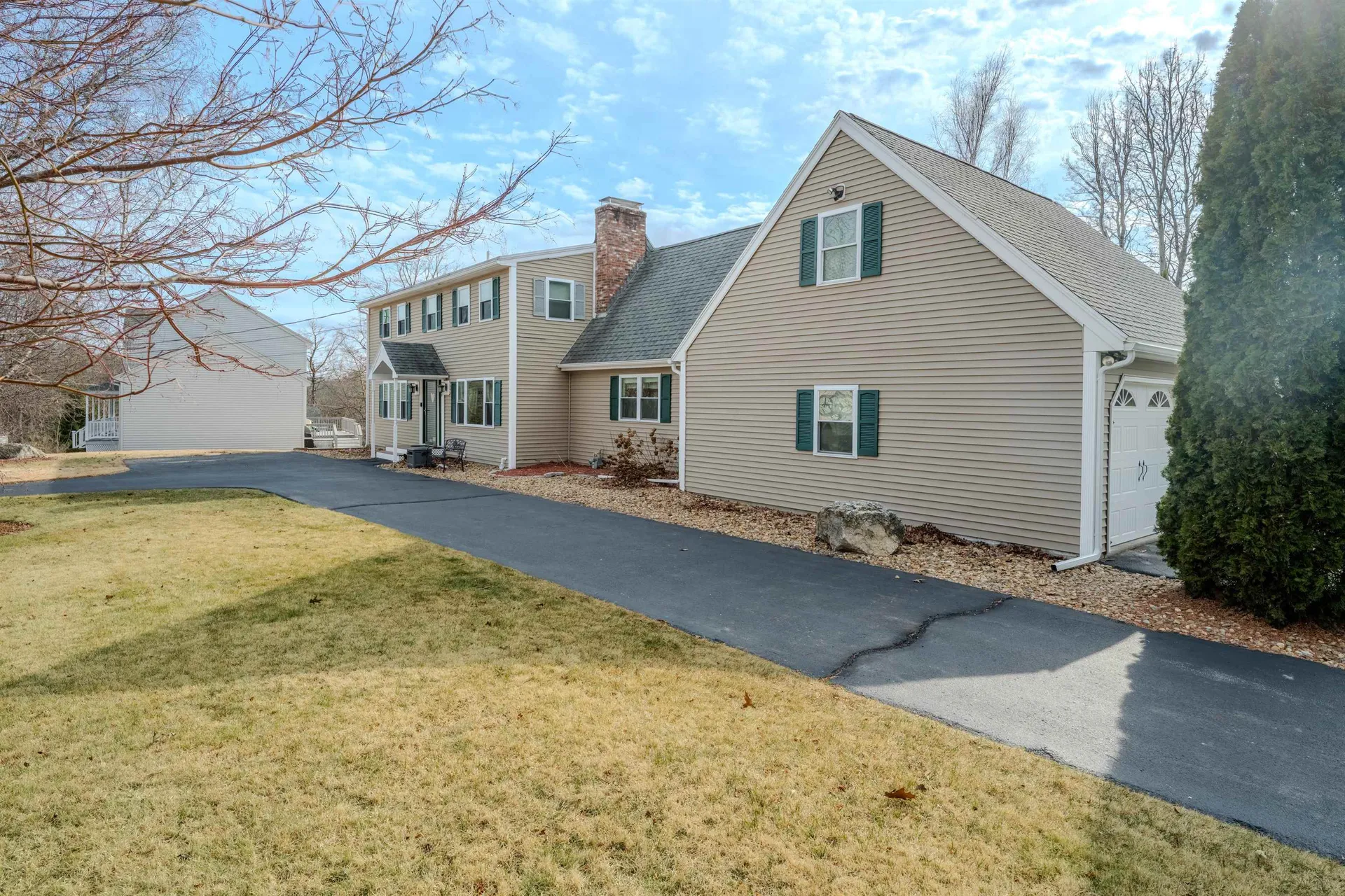 7 Taschereau Boulevard Nashua NH 03062