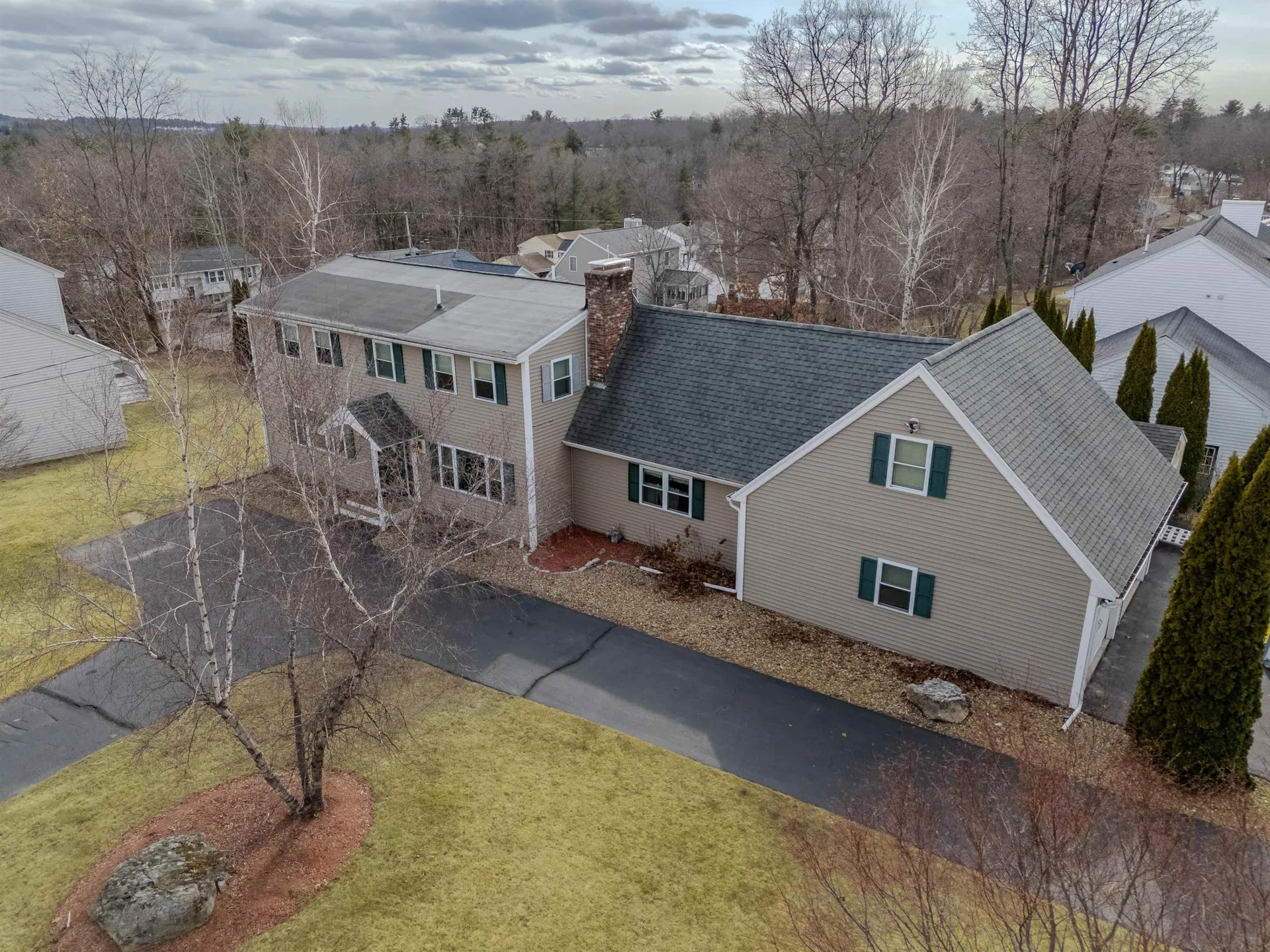 7 Taschereau Boulevard Nashua NH 03062