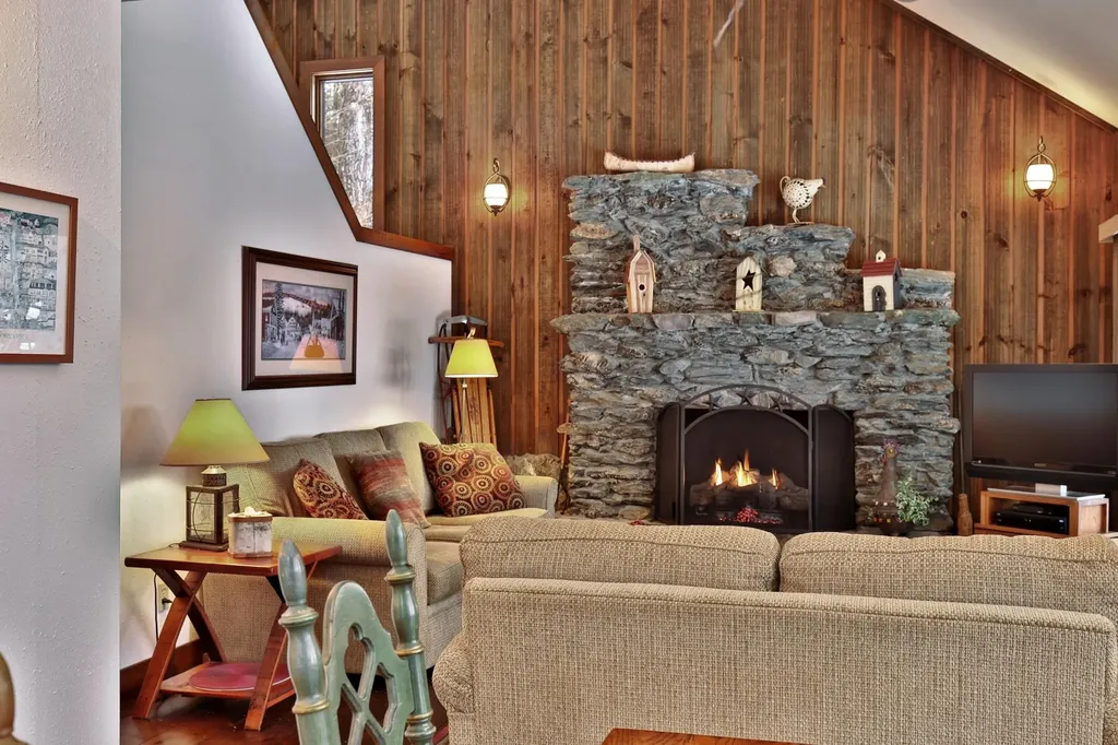 1645 Austin Hill Road Rochester VT 05767