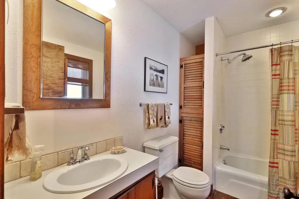 1645 Austin Hill Road Rochester VT 05767