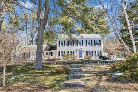 8 Oak Hill Drive Amherst NH 03031