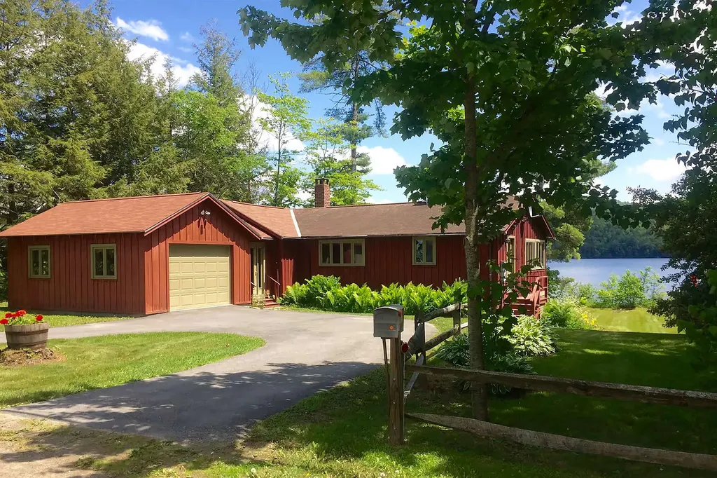 234 Lakeshore Road Thetford VT 05074