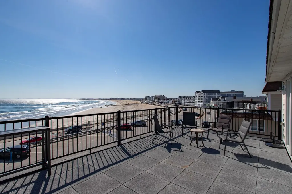 407 Ocean Boulevard Hampton NH 03842