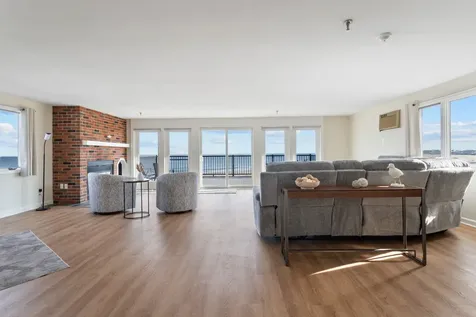 407 Ocean Boulevard Hampton NH 03842