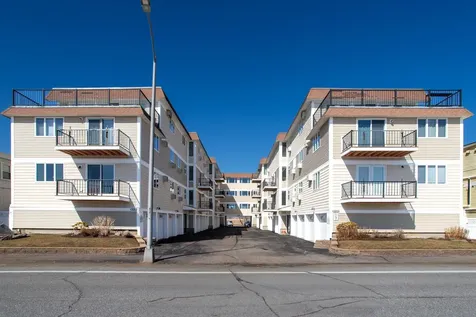 407 Ocean Boulevard Hampton NH 03842