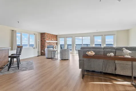 407 Ocean Boulevard Hampton NH 03842