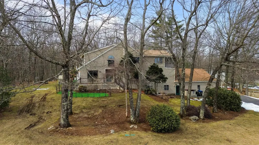 2 Remington Court Derry NH 03038