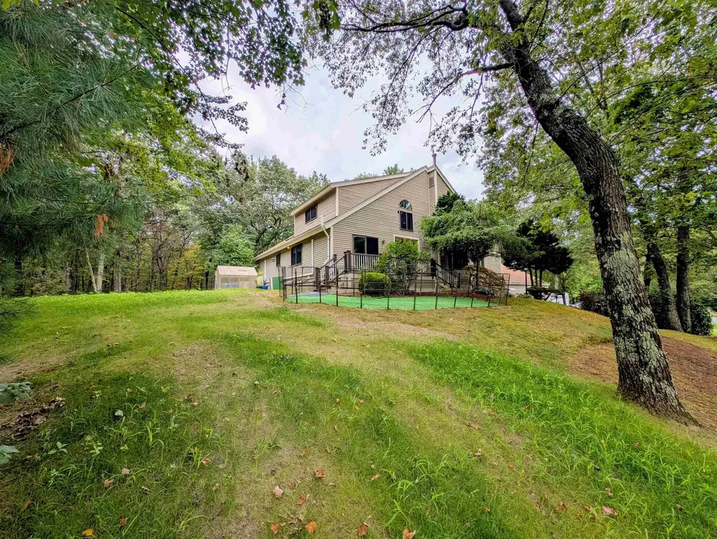 2 Remington Court Derry NH 03038