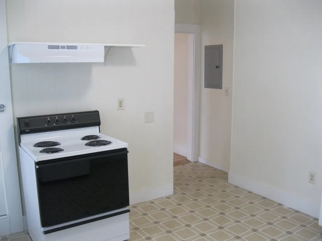 24 Oak Street Dover NH 03820