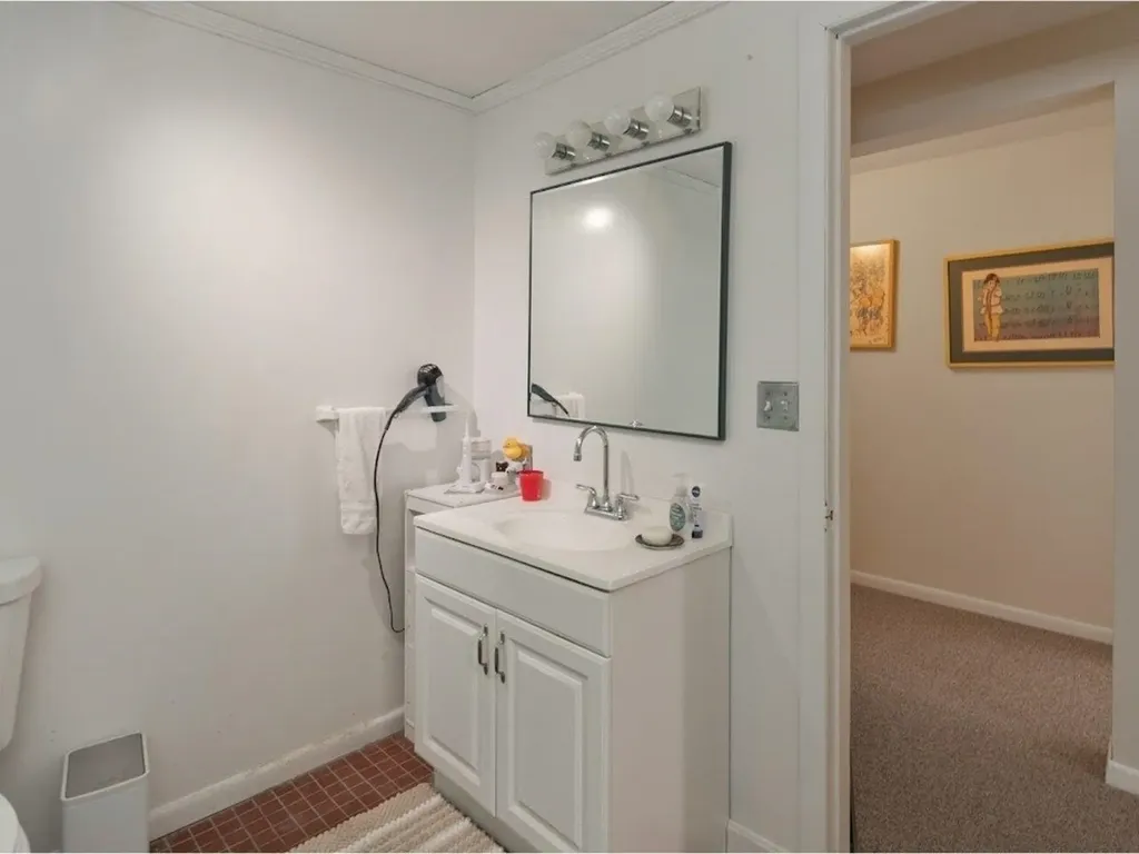 1834 Old Pump Road Essex VT 05452