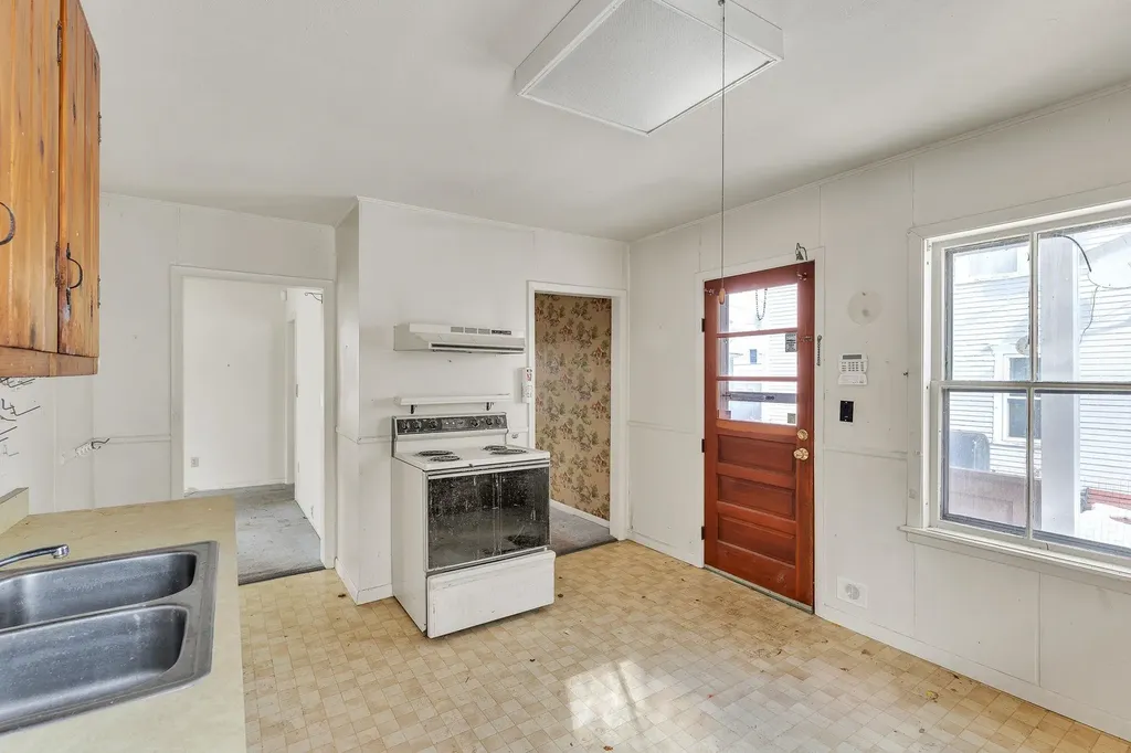 16 Vine Street Barre City VT 05641