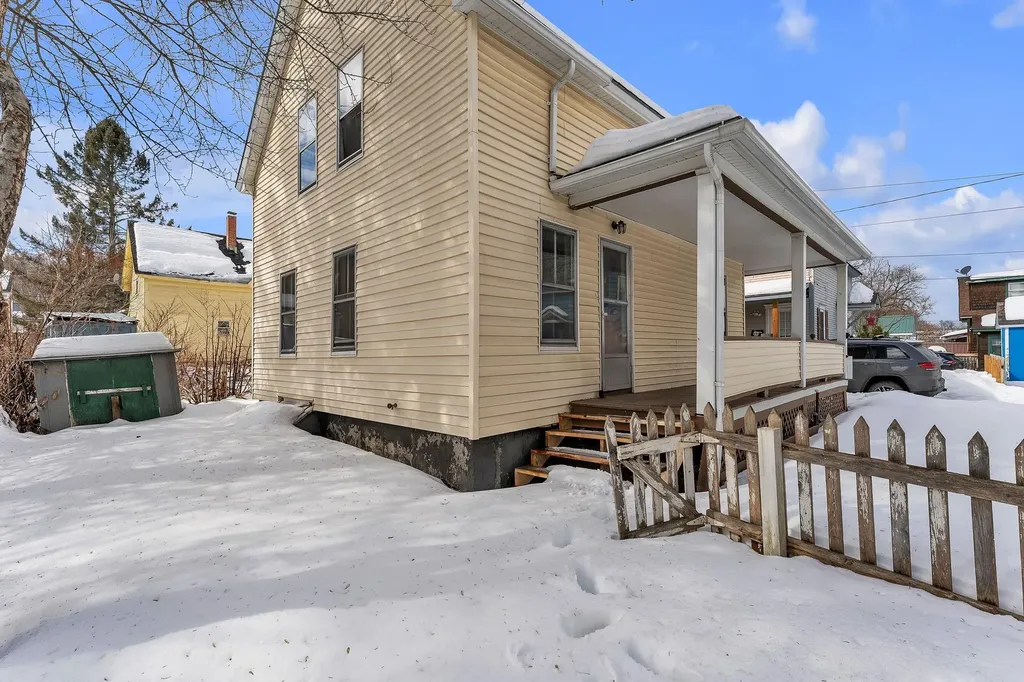 16 Vine Street Barre City VT 05641