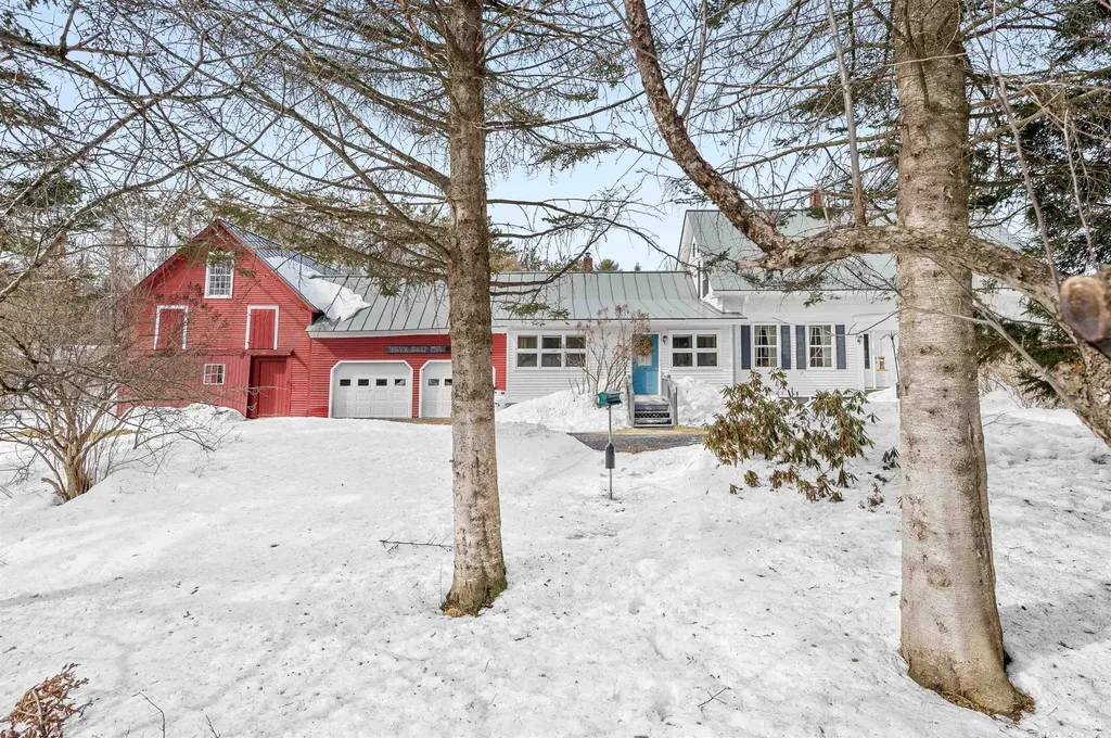 9521 County Road Calais VT 05648