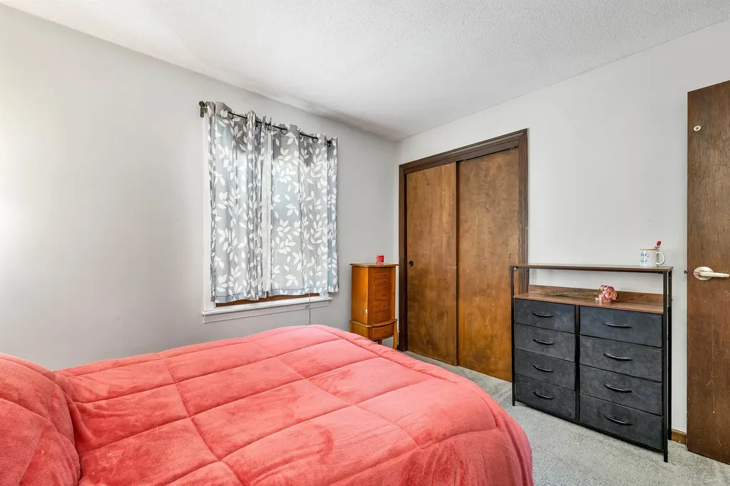 84 Douglas Drive Candia NH 03034