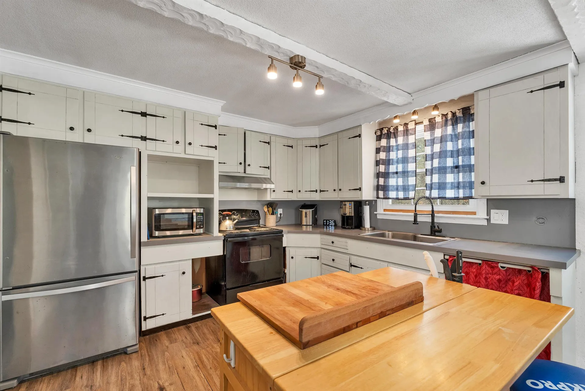 84 Douglas Drive Candia NH 03034