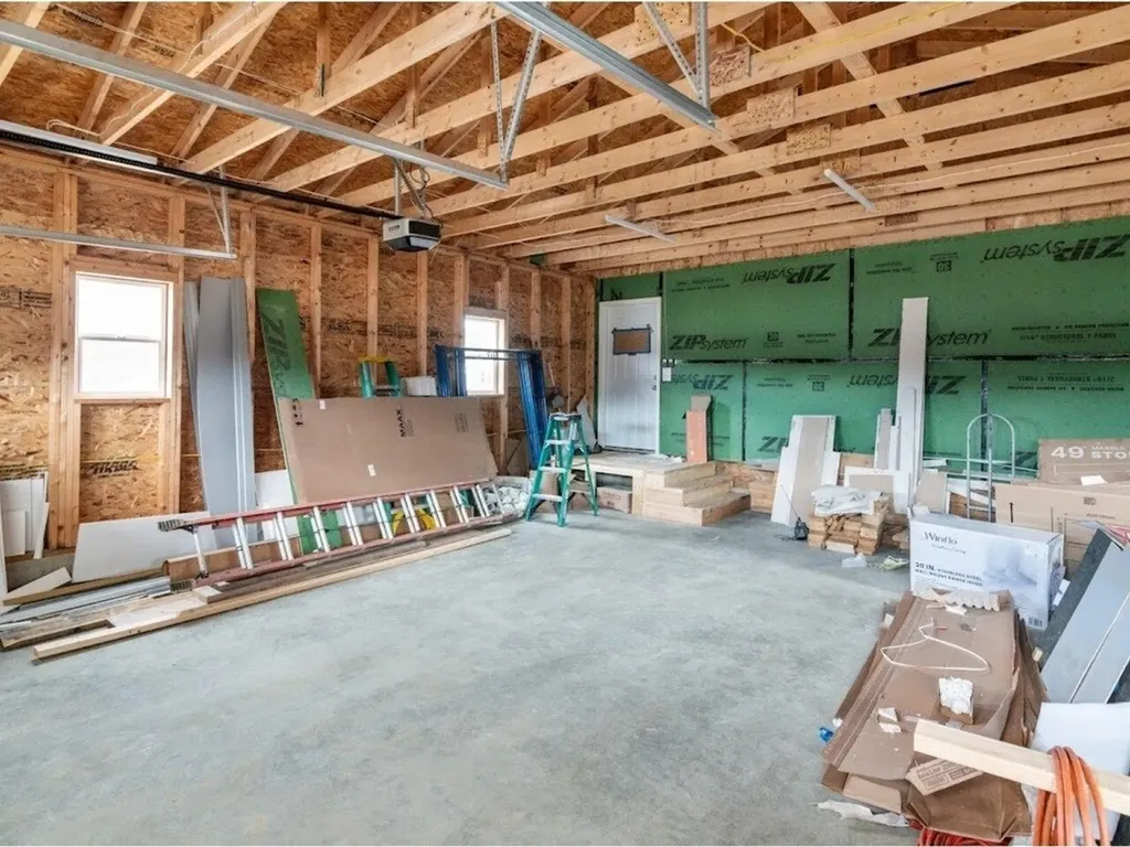 47 Little Brook Lane Bristol VT 05443