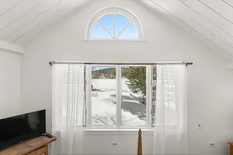 35 Keewaydin Drive Alton NH 03810