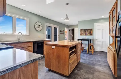 283 Appletree Point Road Burlington VT 05408