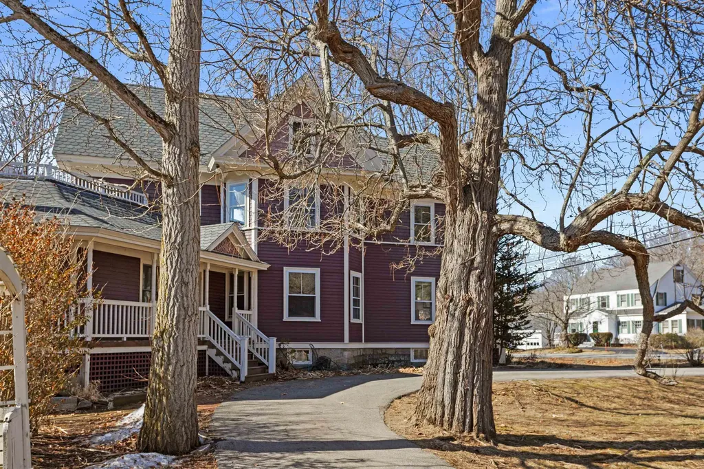 202 Atlantic Avenue North Hampton NH 03862