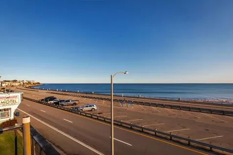 407 Ocean Boulevard Hampton NH 03842