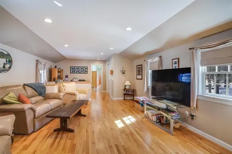 5 Apple Hill Road Sunapee NH 03782