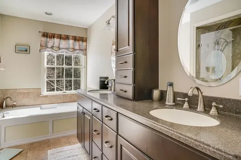 5 Apple Hill Road Sunapee NH 03782