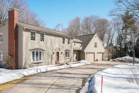 5 Apple Hill Road Sunapee NH 03782