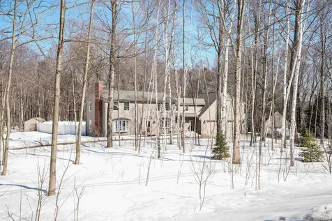 5 Apple Hill Road Sunapee NH 03782