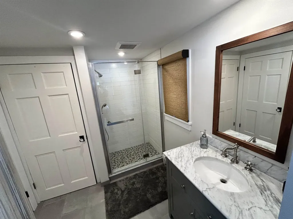 294 Green Peak Orchard S Dorset VT 05251