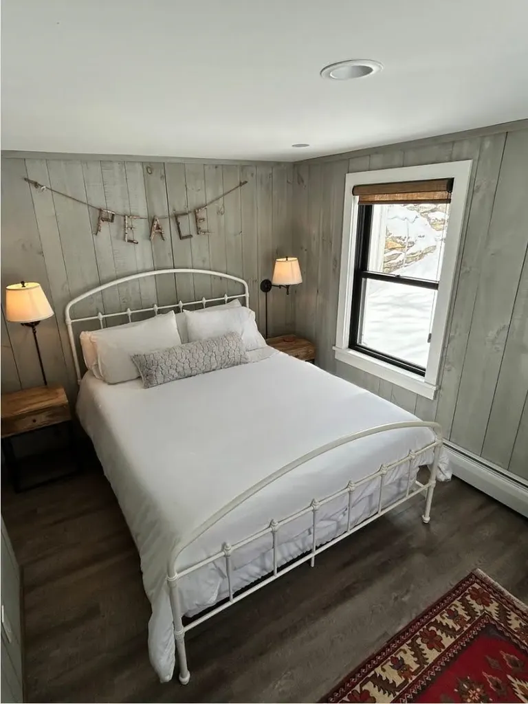 294 Green Peak Orchard S Dorset VT 05251