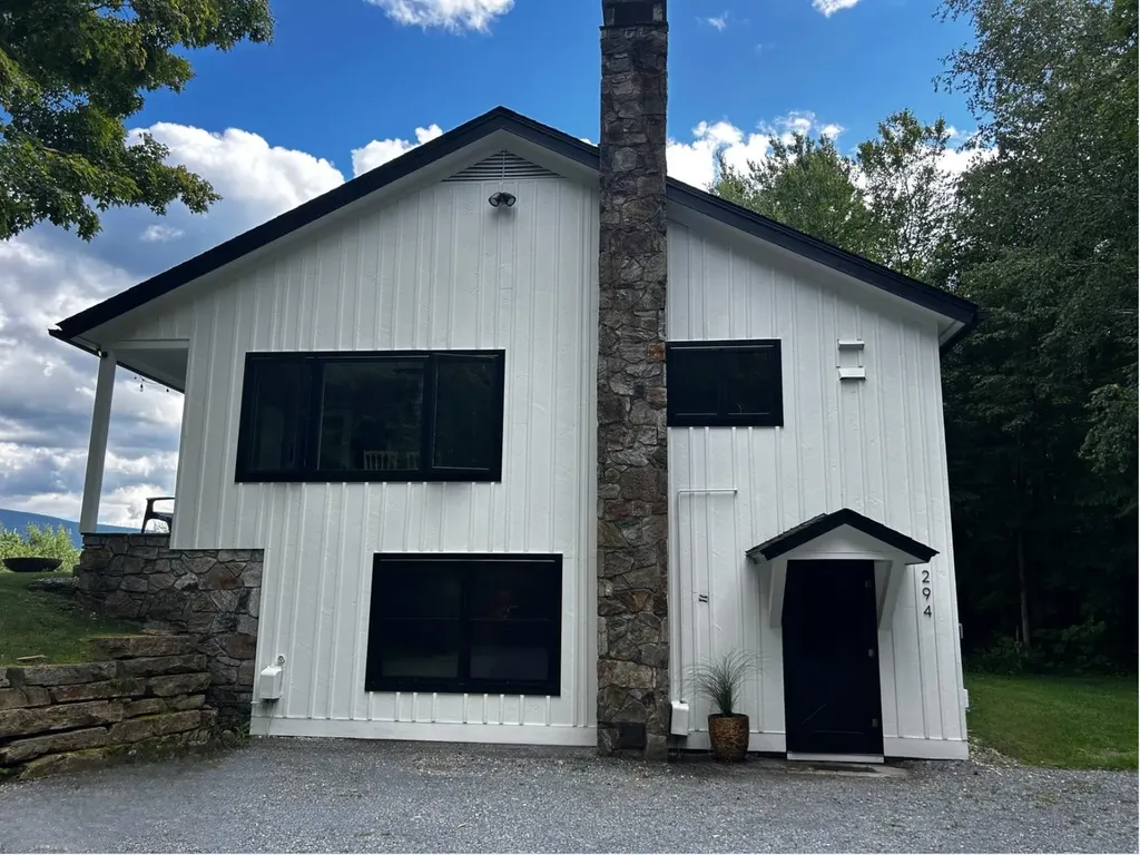 294 Green Peak Orchard S Dorset VT 05251