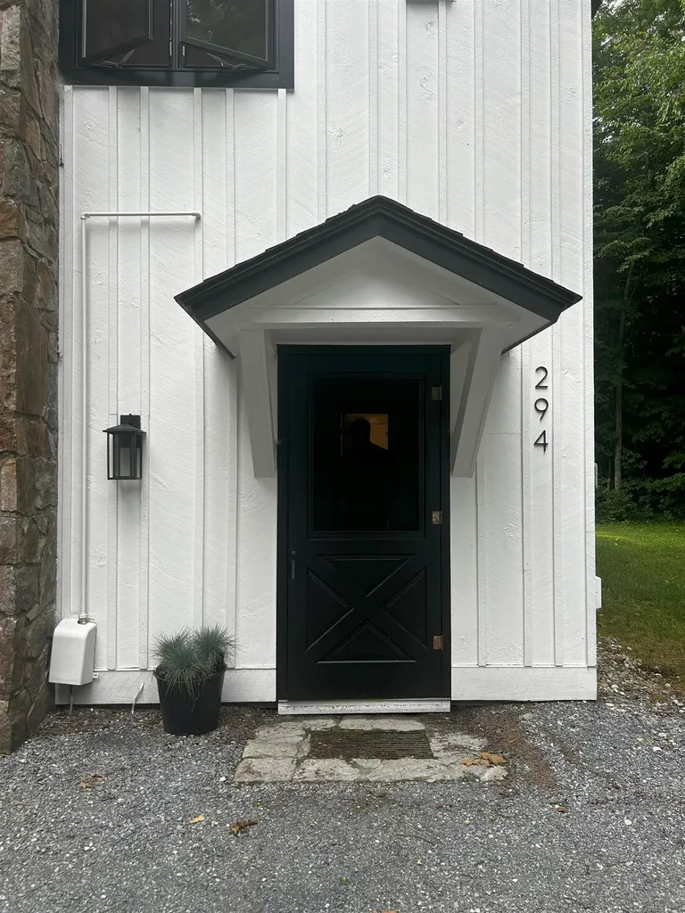 294 Green Peak Orchard S Dorset VT 05251