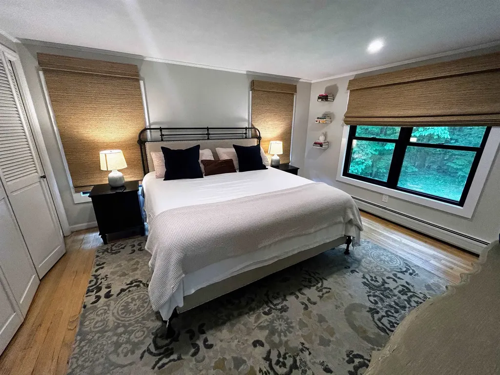 294 Green Peak Orchard S Dorset VT 05251