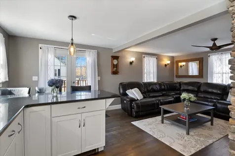32 Elmview Circle Dover NH 03820