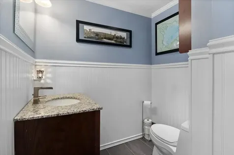 32 Elmview Circle Dover NH 03820