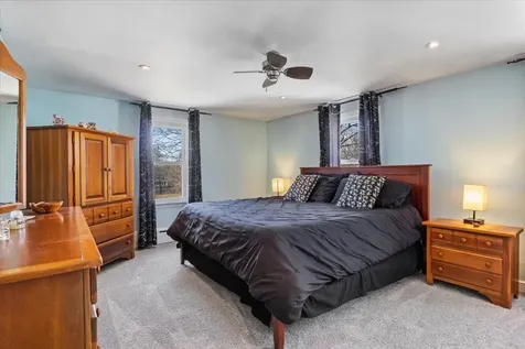 32 Elmview Circle Dover NH 03820