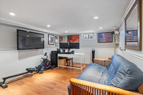 32 Elmview Circle Dover NH 03820
