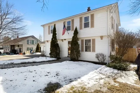32 Elmview Circle Dover NH 03820