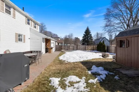 32 Elmview Circle Dover NH 03820