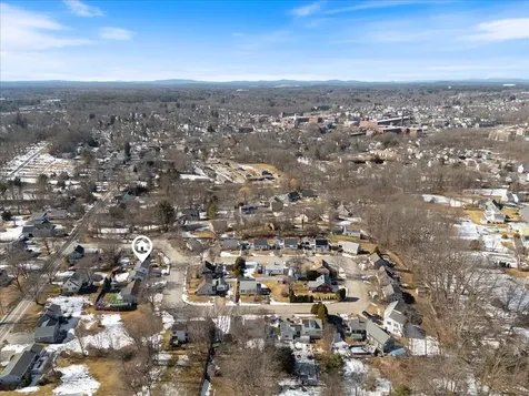 32 Elmview Circle Dover NH 03820