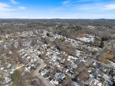 32 Elmview Circle Dover NH 03820