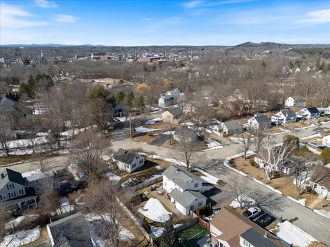 32 Elmview Circle Dover NH 03820