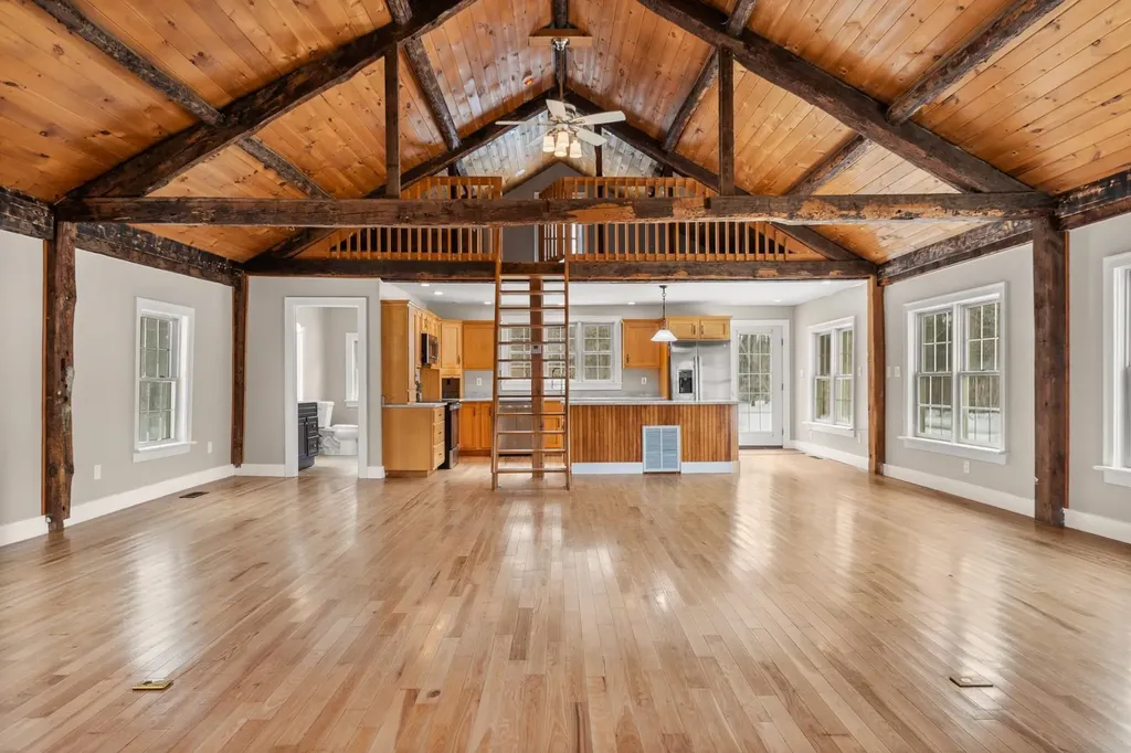 17 Waumbeck Road Wolfeboro NH 03894